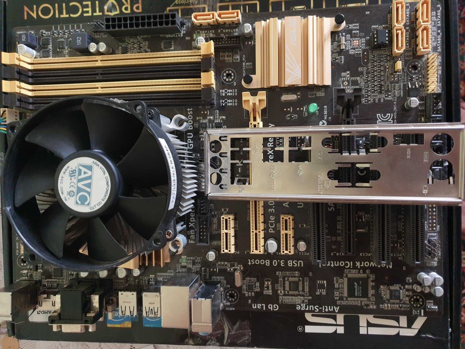 ASUS Z87 - K (s1150, Intel Z87, PCI-Ex16) з процесором i 3 4130 3.4  компютер