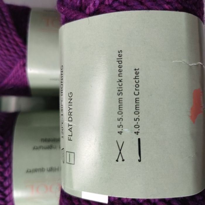 Włóczka przędza wełna jaka /yak wool/ 90% pakiet 800 g = 0,8 kg