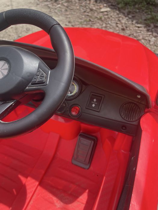 Дитячий автомобіль