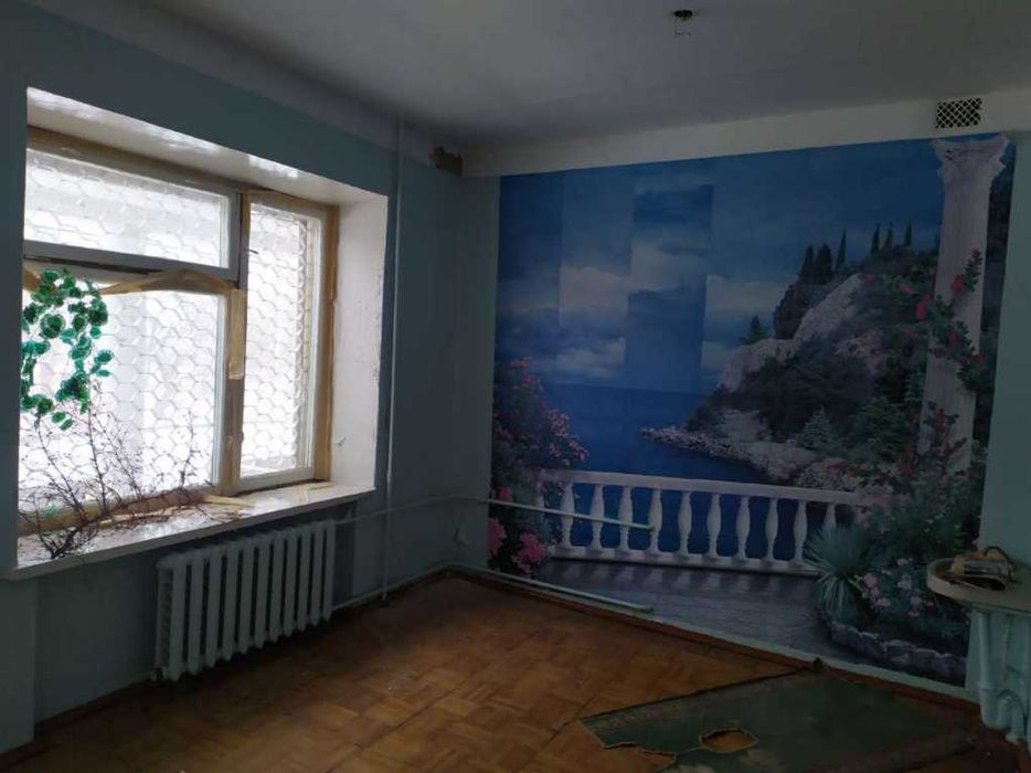 Будівля 3883,9 м2, 0,4 га, Коростень, вул Сергія Кемського 69