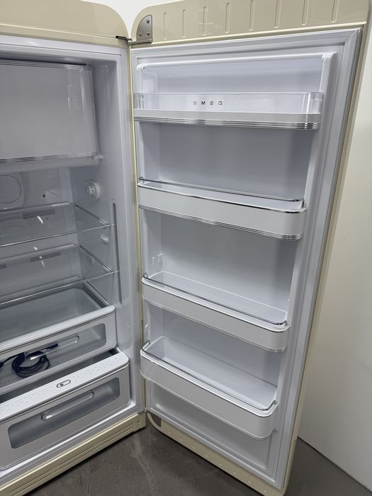 Холодильник Smeg FAB28 бежевий!