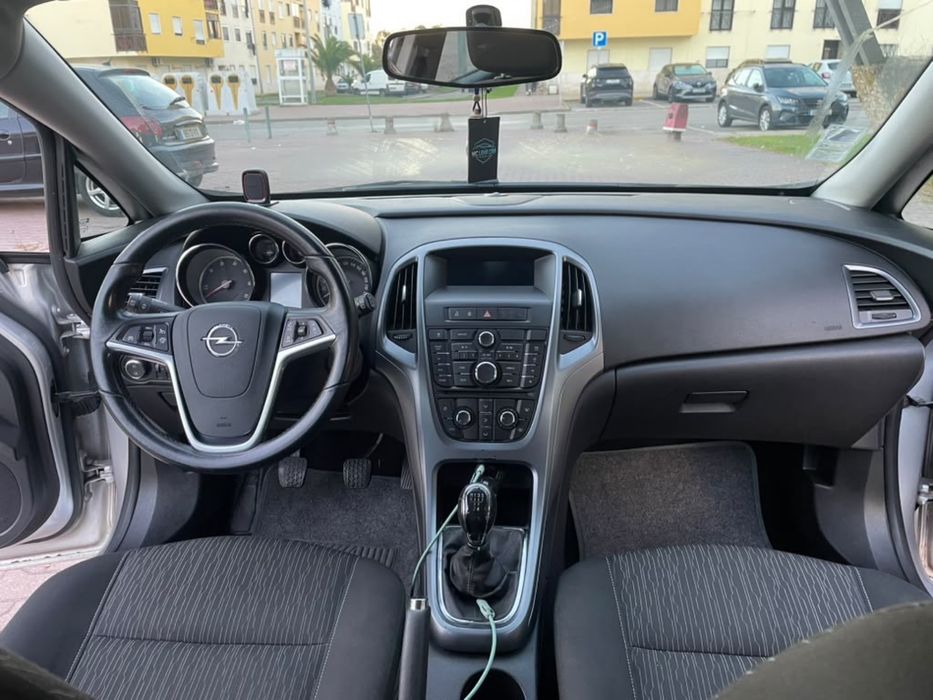 Opel Astra 1.3 Eco Flex — photo 5
