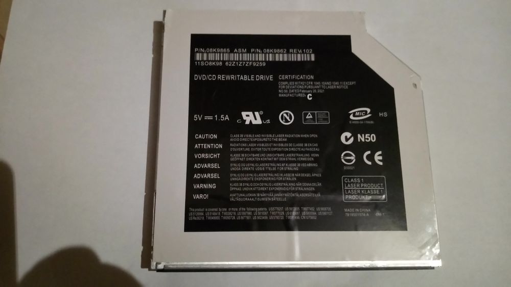 Внутренний DVD RW дисковод для ноутбука не работает б/у.