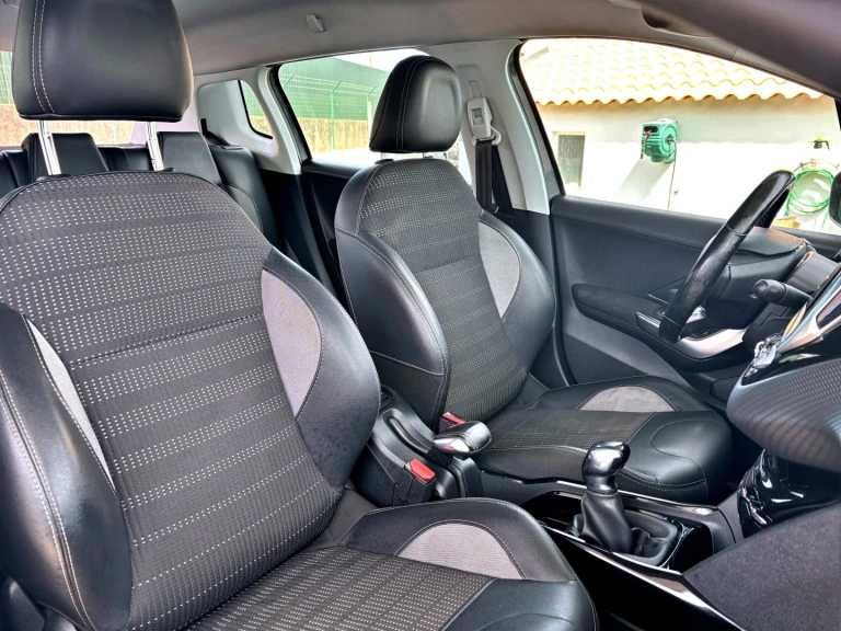 Peugeot 2008 BlueHDi 100 Allure