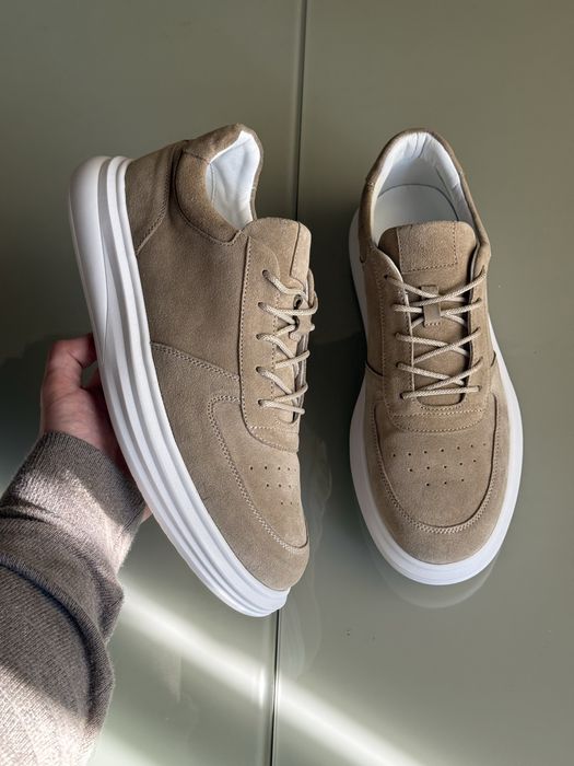 Чоловічі кросівки замшеві 43-28.5 см