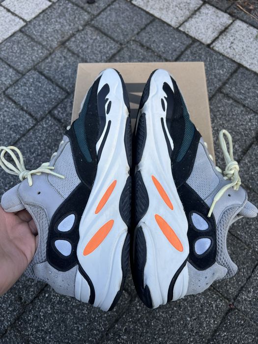 Adidas Yeezy Boost 700 V1 Wave Runner buty sneakersy szare 48