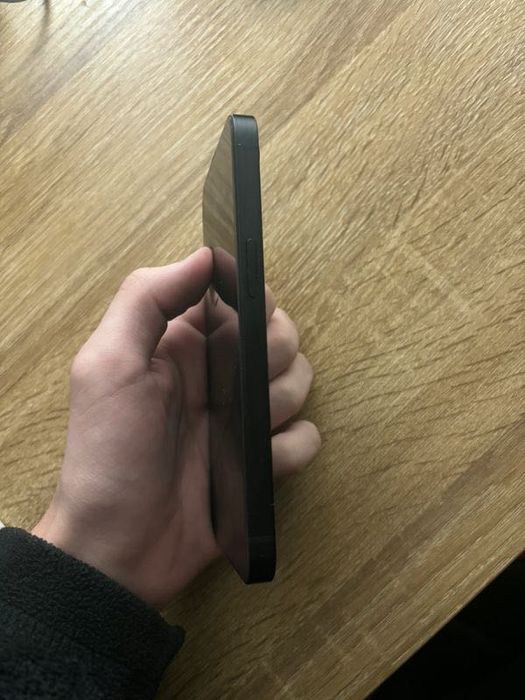 iPhone 16e 128GB Black - Garantia