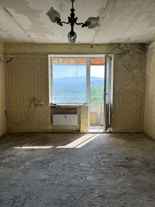Продам 1-кімнатну квартиру без ремонту