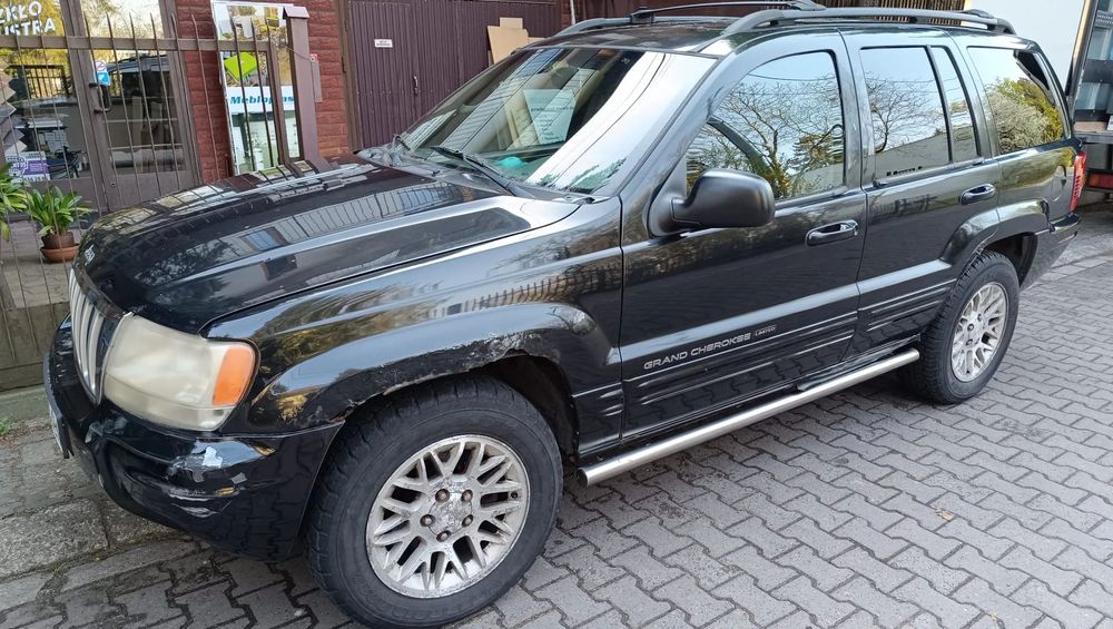 Jeep Grand Cherokee JEEP Grand Cherokiee 4.7 V8 przebieg tylko 84761 MIL !!