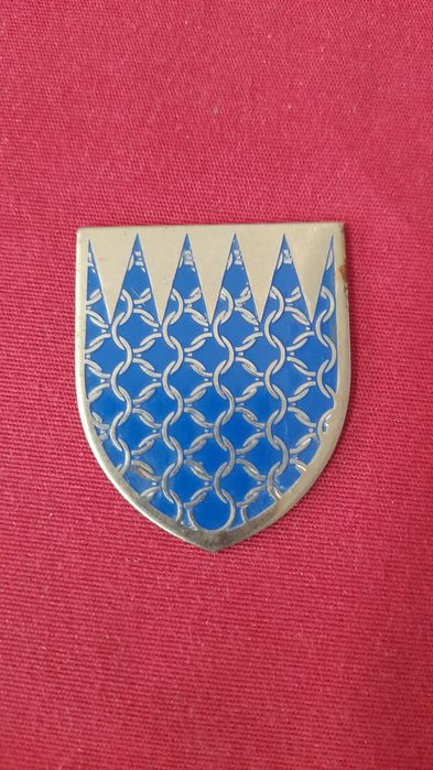 Crachás antigos em Esmalte