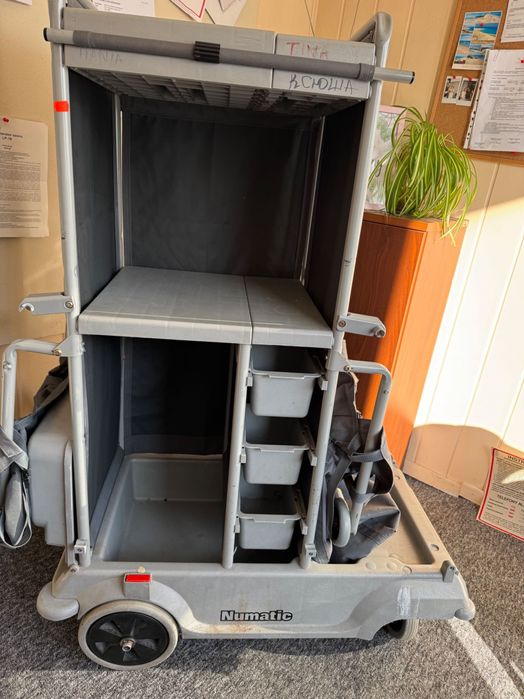 Wózek hotelowy NUMATIC SKAT 12 ServoKeeper