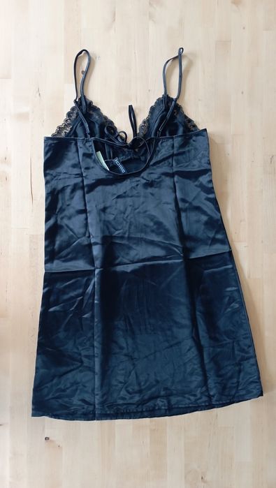 Czarna koszulka nocna H&M