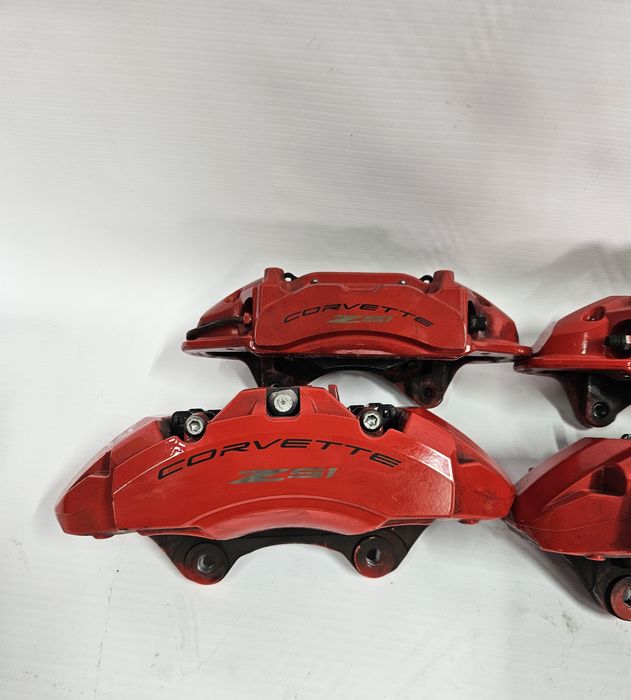 Chevrolet corvette c8 Z51 hamulce zaciski hamulcowe przód tyl