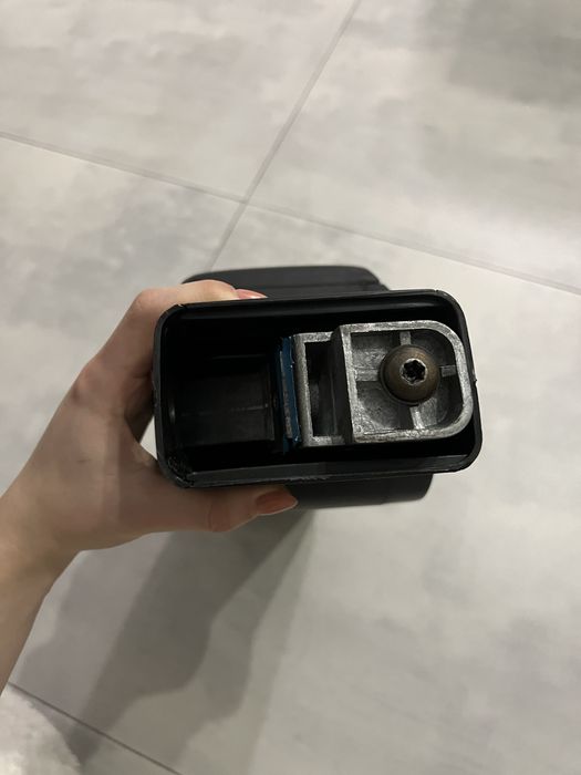 Підлокітник шкіряний Golf 4,Skoda