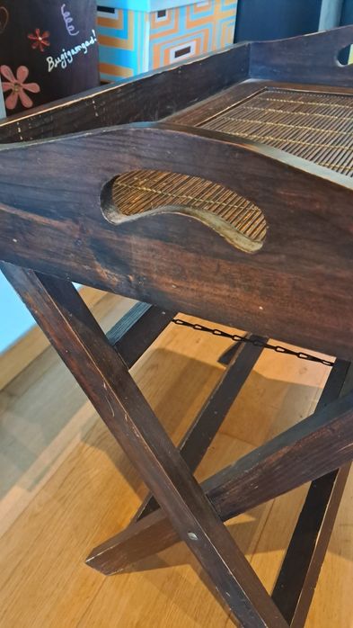 Tabuleiro de madeira amovível