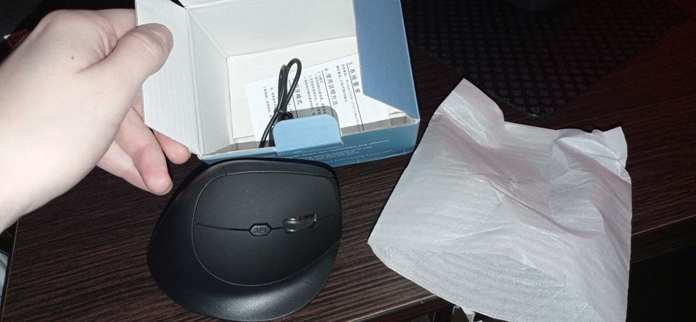 Анатомічна вертикальна мишка bluetooth/usb