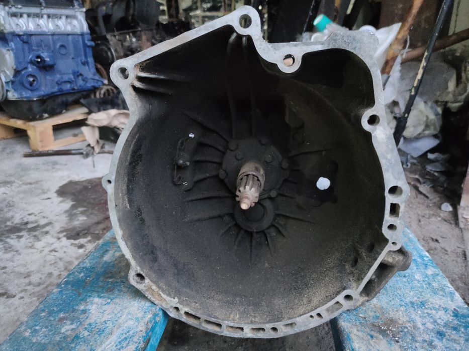 Коробка Getrag 260 BMW 3 E30 Е28 Е34 Е23 Е24 МКПП 2600127090 260.0.127