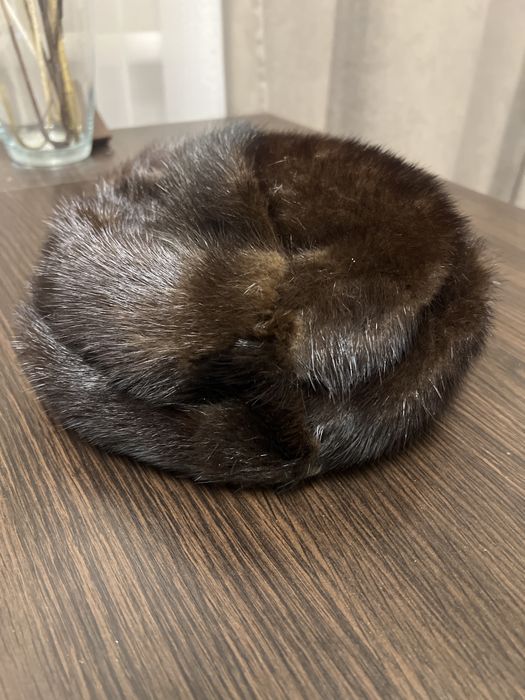 Продам норковую шапку бу