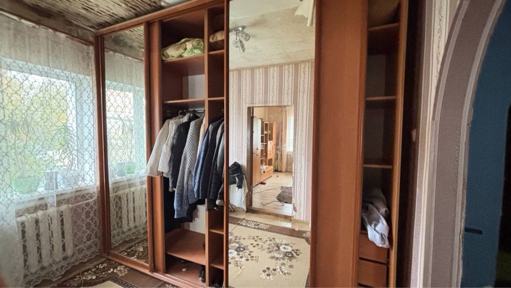 Продам шафу-купе 3×2,50 м