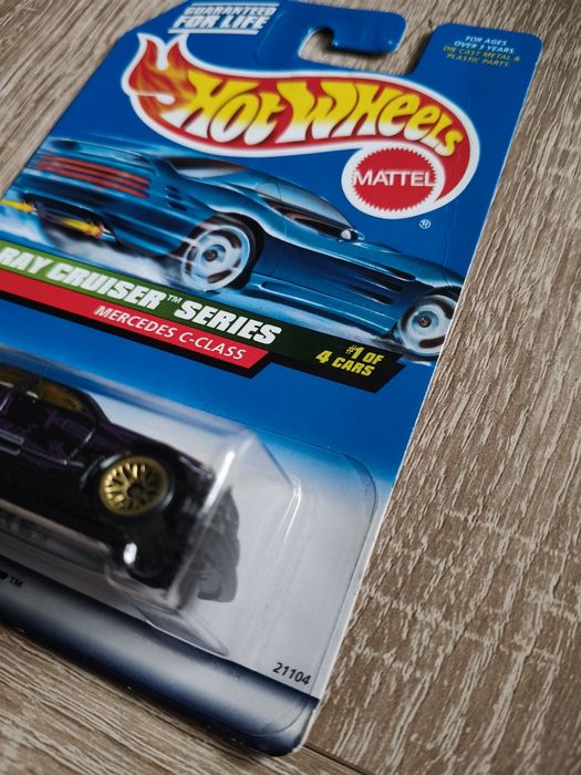 Hot Wheels Mercedes C-Class X-Ray Cruiser Series 1999 Collector #945