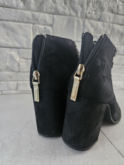 Buty na obcasie rozmiar 38