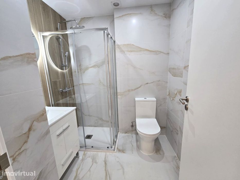 Apartamento Totalmente Remodelado T2 - Amadora