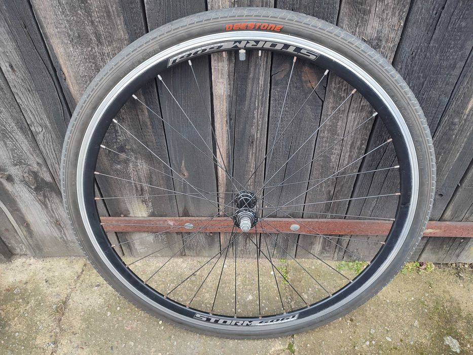 Koło  przód 28 cali kpl. treking