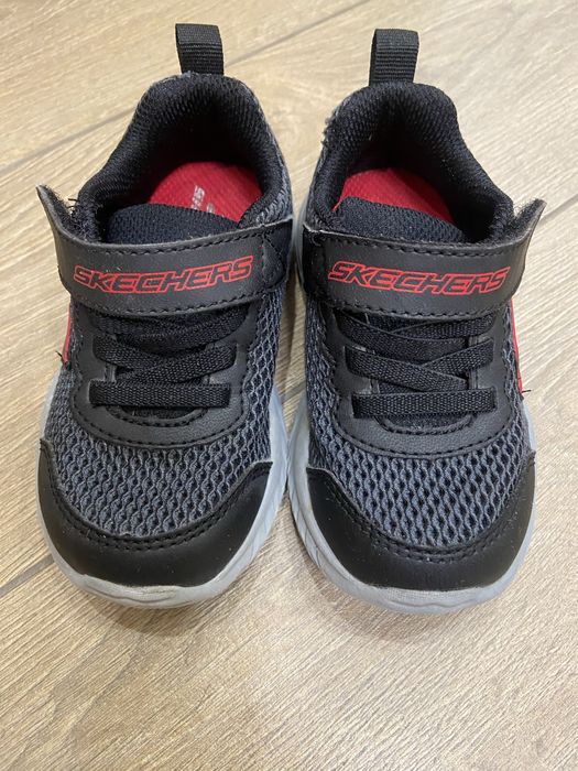дитячі кросівки skechers 23 розмір