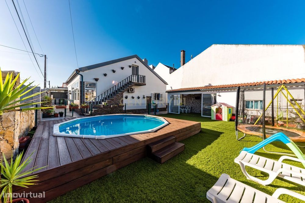 Moradia isolada T3 + T1 | Piscina | Garagem | Fernão Ferro