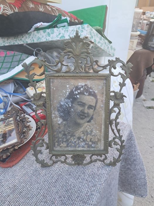 Moldura em latão