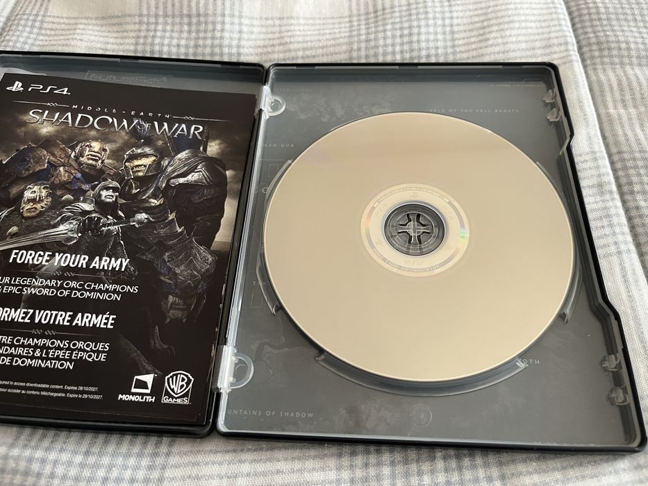 Middle-earth Shadow of War Gold Edition PS4 + ofertas