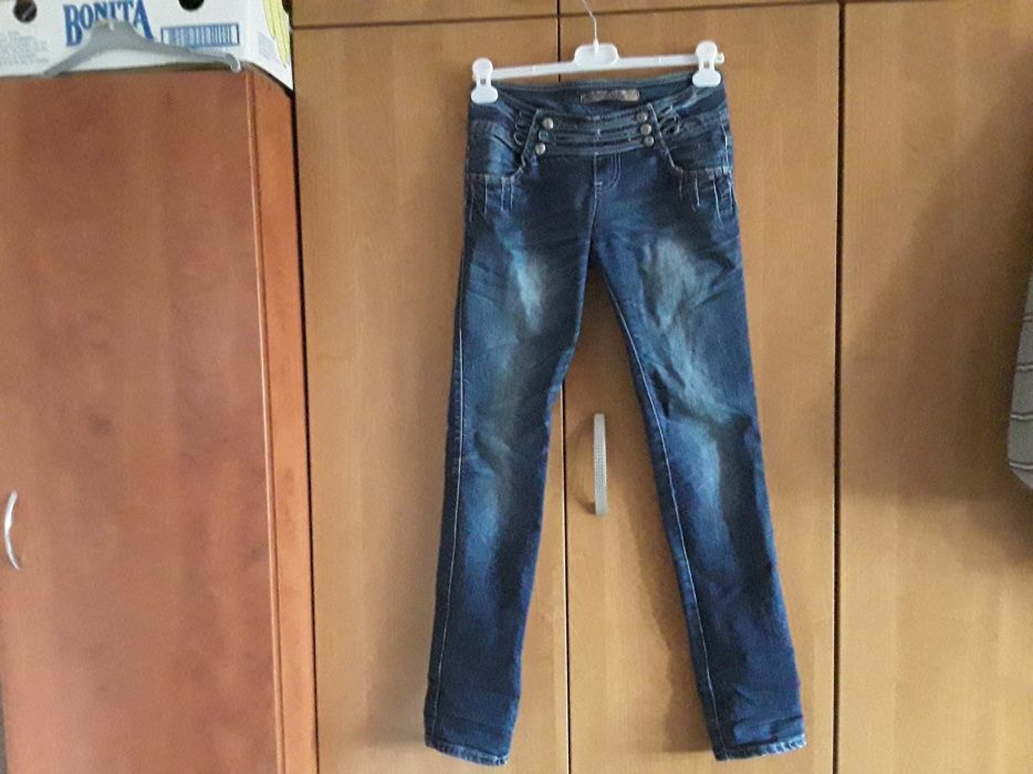 Spodnie jeansy 36-38