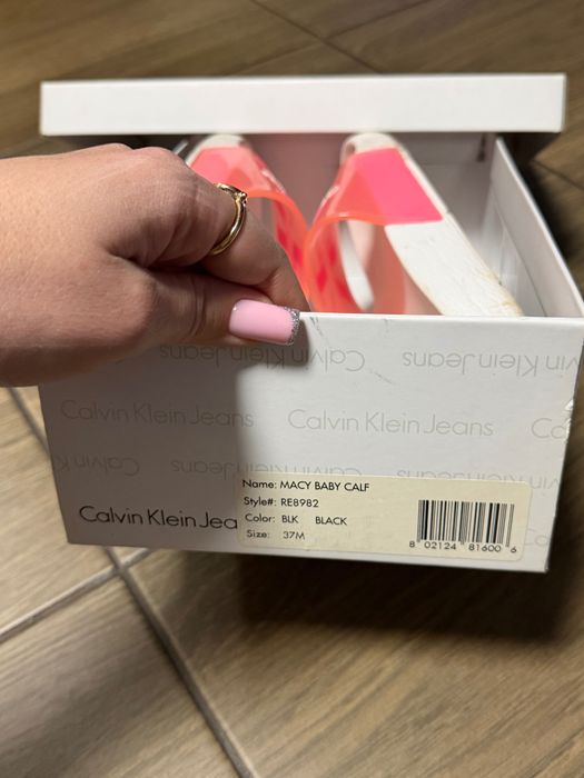 Шльопанці Calvin Klein ориг.