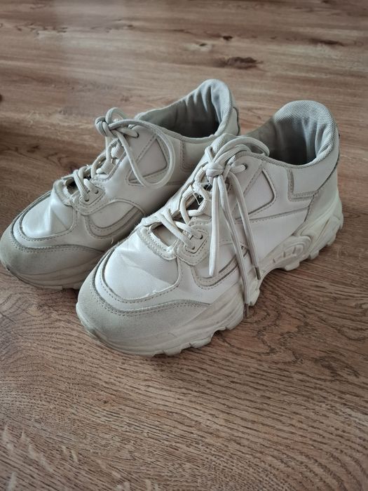 Adidasy       38