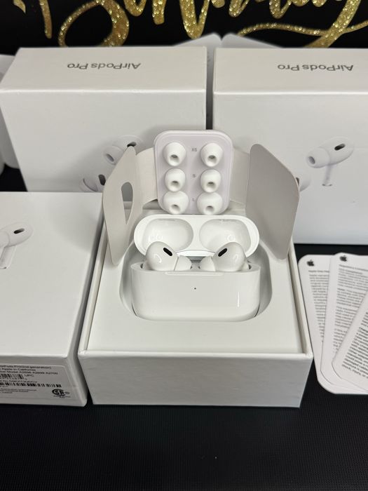 Навушники AirPods Pro 2 з шумозаглушенням