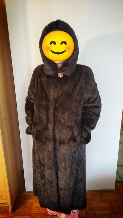 Długie futro z norek z kapturem, stan idealny!
