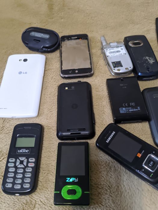 Лот смартфонов телефонов за все apple Nokia Samsung Philips lg Motorol
