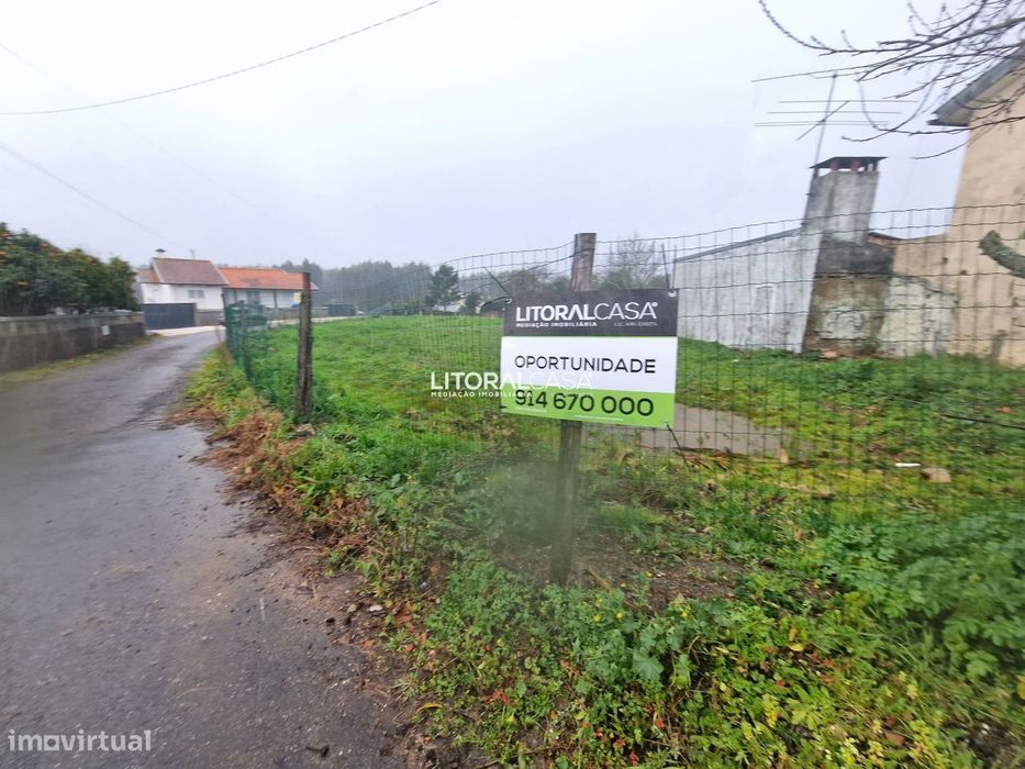 Terreno de construção - 70 metros de Frente
