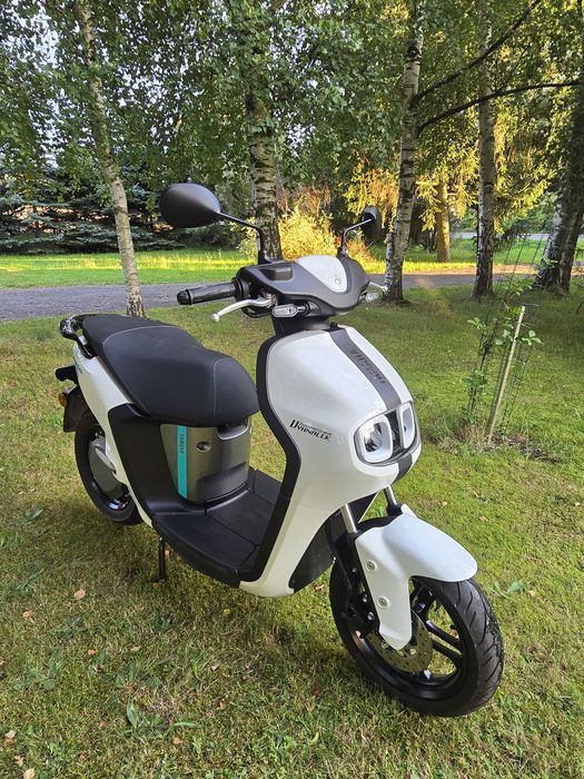 Yamaha neos skuter elektryczny