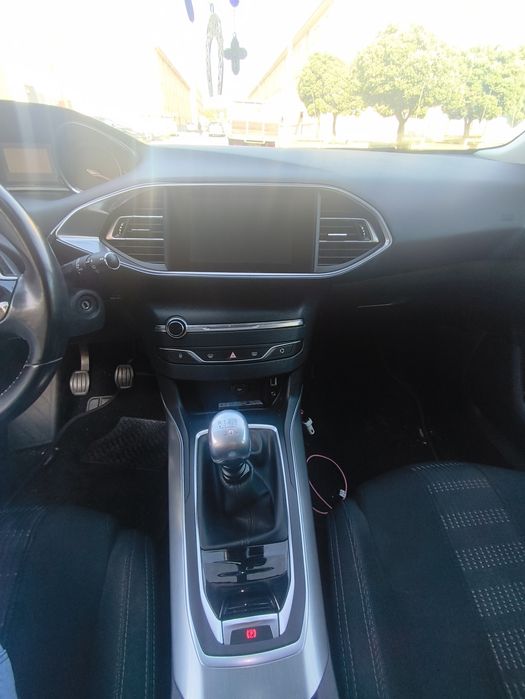 Peugeot 308 BLUEHD