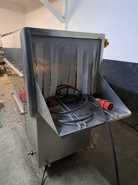 Myjnia,myjka tunelowa do pojemników E2, elektryczna 230 cm NIERDZEWNA