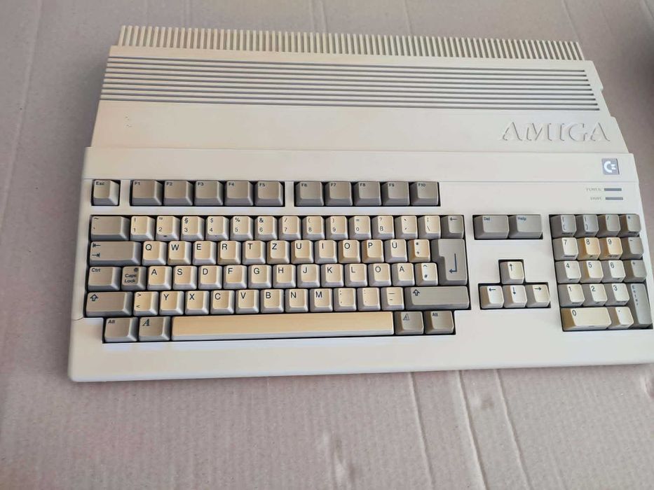 Amiga Commodore 500 oryginalna, nie bootuje