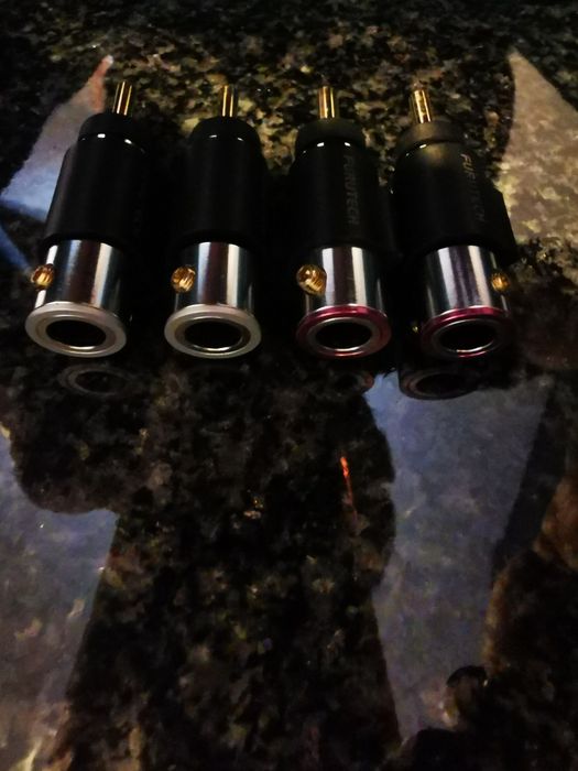 Furutech FT-212 (G) Wtyki bananowe High-End, pozłacane 24k