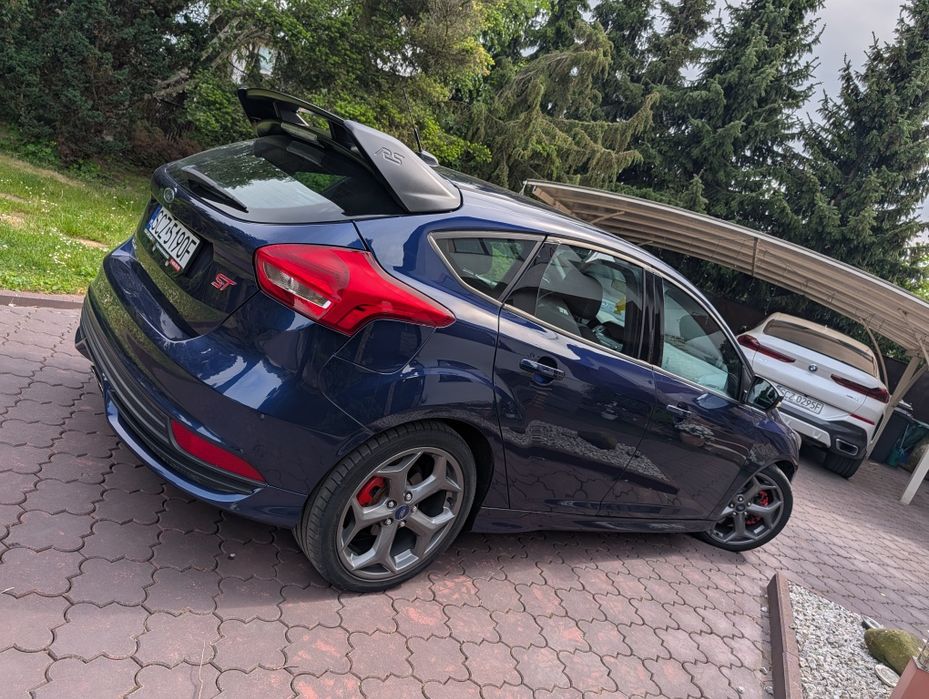 Ford Focus ST lifting lift 2.0 250 km.