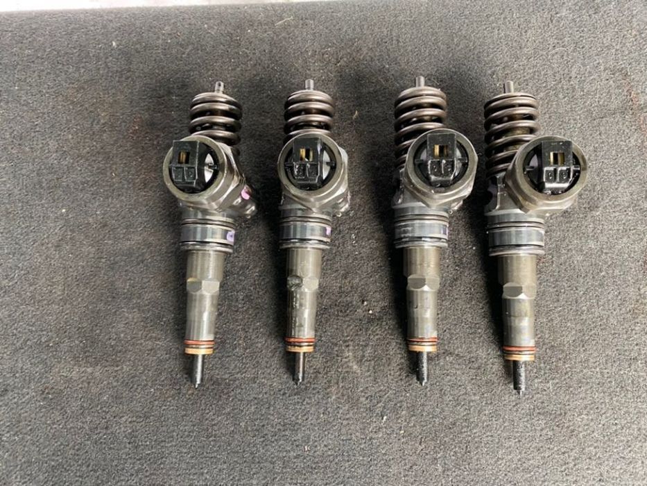 Injetores bomba 1.9 Tdi Vw Seat Audi Skoda 105cv 115cv 130cv Golf A3