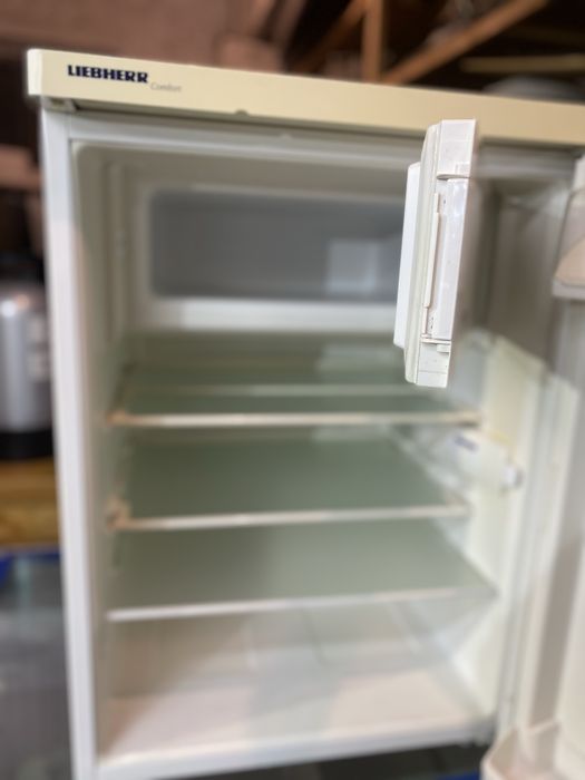 Холодильник барний liebherr comfort