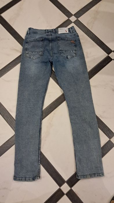 Светло голубие джинси от бренда Redman Jeans