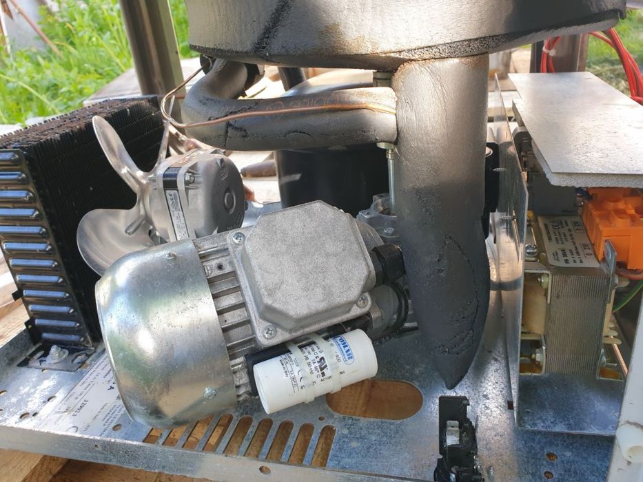 Фризер Staff BTM5