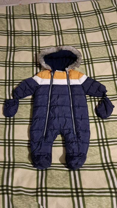 Дитячий зимовий комбінезон