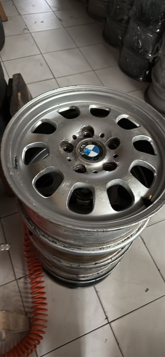 4 Jantes 15 orig. Bmw